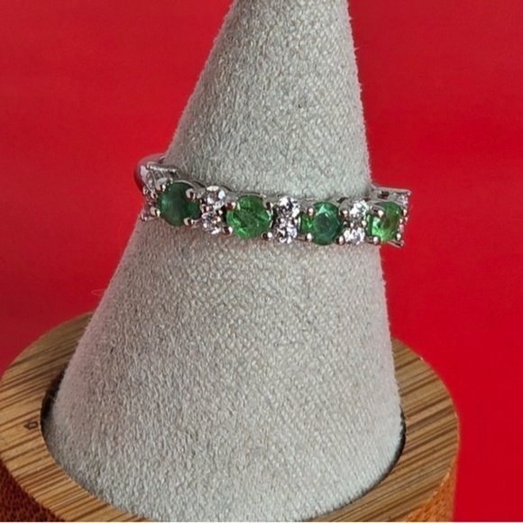 925 Sterling Silver Ring with Natural Emerald & CZ - Picture 12 of 13